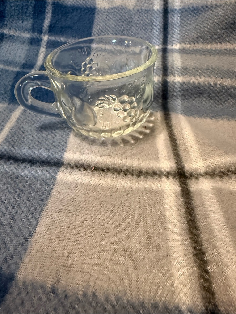 Source Unknown Clear Glass Mug with Embossed Grape Motif